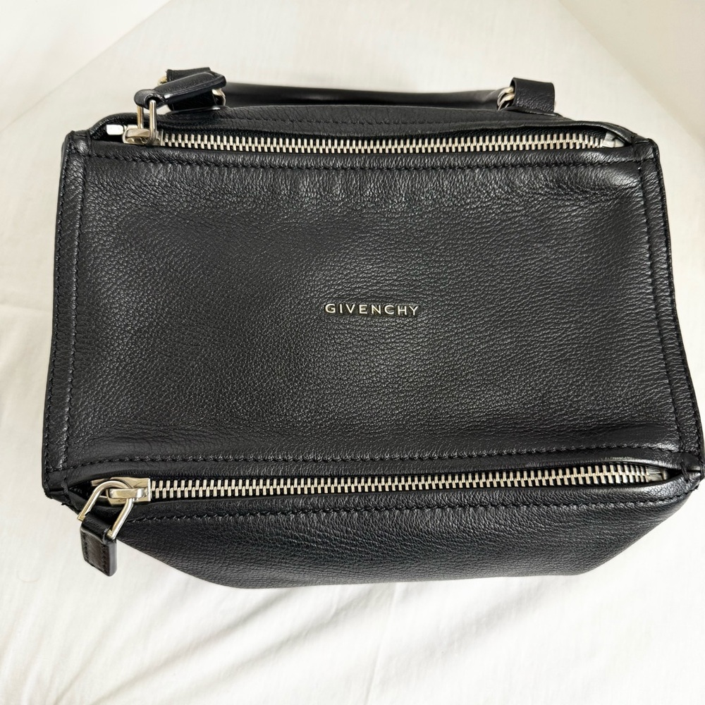 Givenchy Small Pandora Black Shoulder Bag - Picture 15 of 15